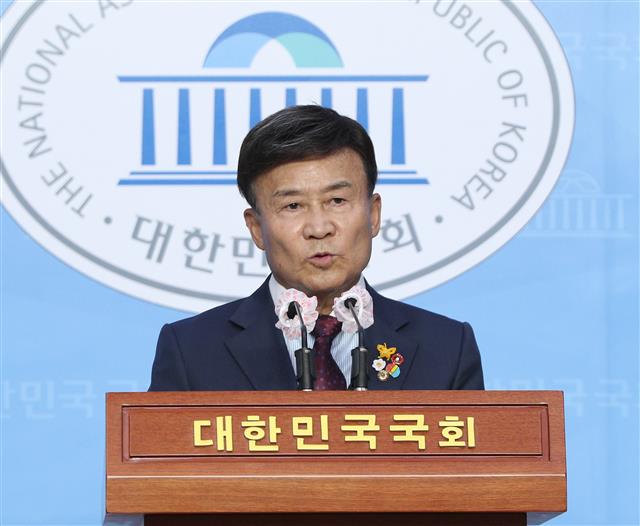 미래통합당 비판하는 김원웅 광복회장