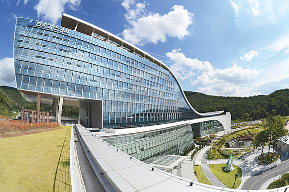 대구시 동구 첨단로에 있는 한국가스공사 본사 전경. 한국가스공사 제공