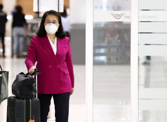 유명희 통상교섭본부장 귀국