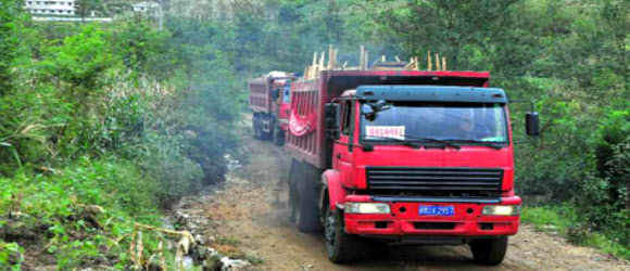 함경도 태풍피해 복구에 한창인 평양 수도당원사단
