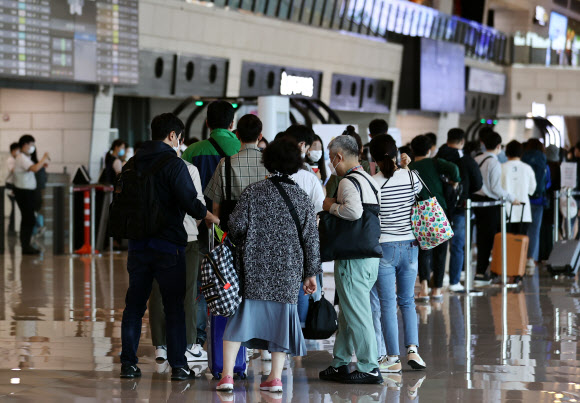 이용객들로 붐비는 김포공항