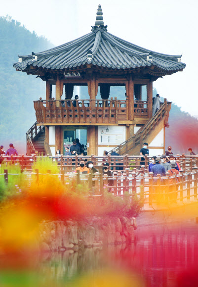 연휴 마지막 날 즐기는 나들이객