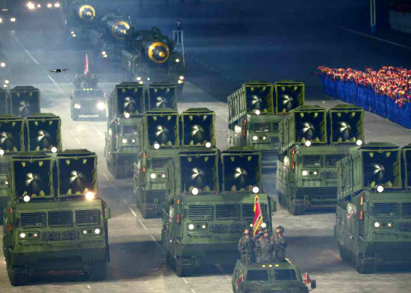 북한 열병식서 ‘북한판 에이테킴스’ 공개