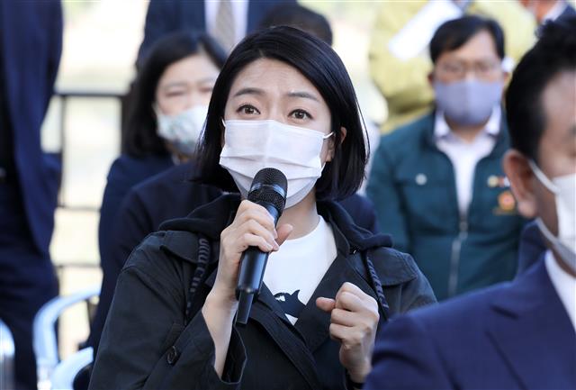 [국감]반구대암각화 현장시찰서 질의하는 배현진 의원
