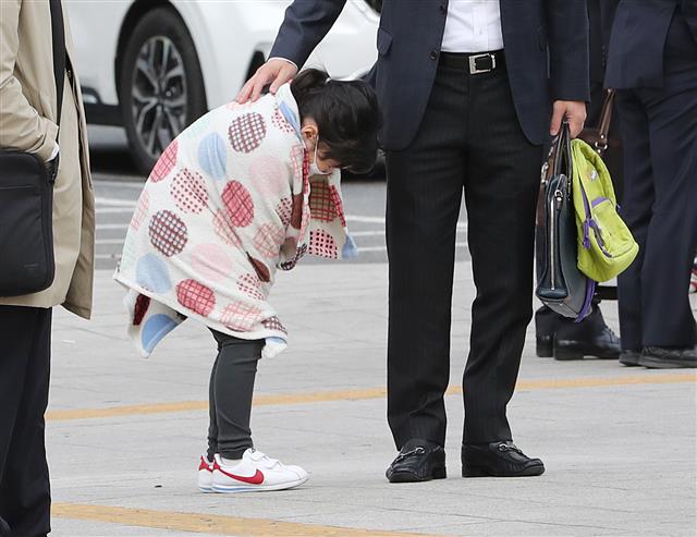 [수정본] ‘너무 추워요 아빠’