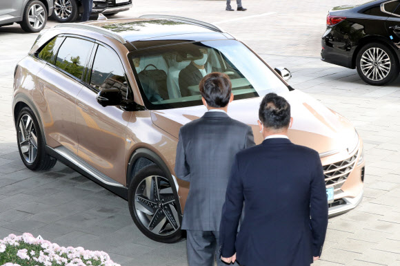 정의선 회장이 탄 수소연료전지차 넥쏘(NEXO)