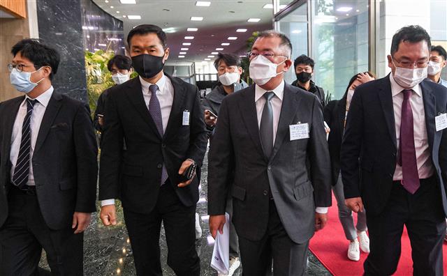 정의선 회장, ‘첫 대외행보는 수소경제’