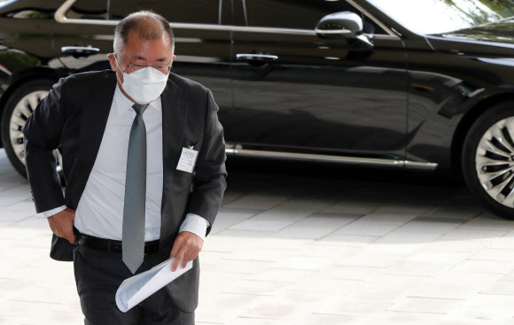 정부서울청사 도착한 현대차그룹 수장 정의선 회장