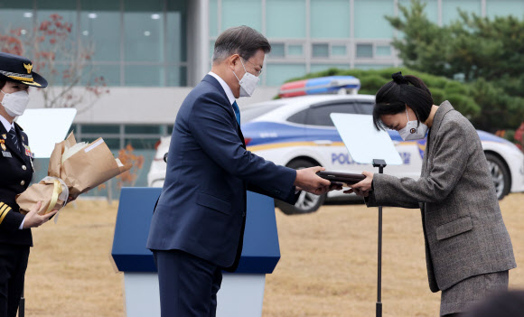 고 유재국 경위 ‘올해의 경찰영웅’ 현양