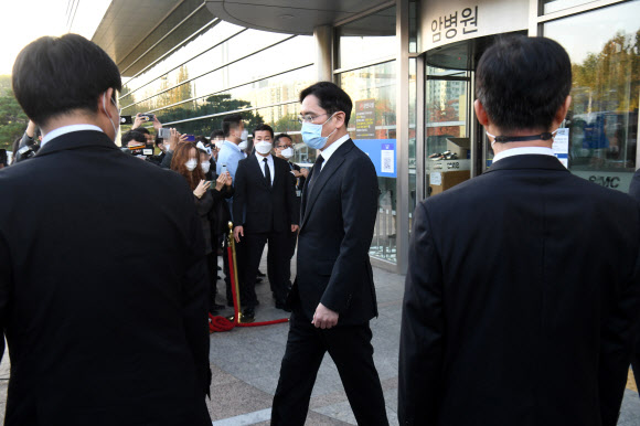 영결식 마친 이재용 부회장