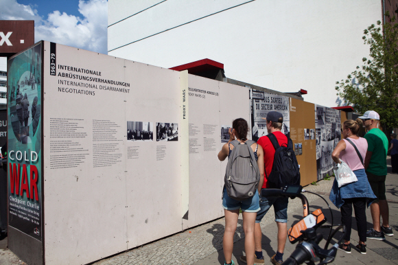 베를린에는 유대인과 관련된 역사와 기념공간, 흔적을 돌아보는 투어 프로그램이 다양하다. 이동미 제공