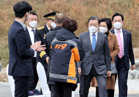 문 대통령, 소방의 날 기념식 참석