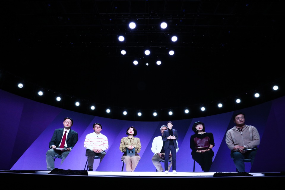 총 8회에 걸쳐 진행되는 ‘명견만리’ 출연자들. KBS 제공