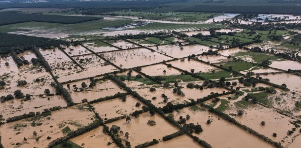 에타가 몰고 온 폭우로 홍수가 발생한 과테말라 마을. 사진=AFP 연합뉴스