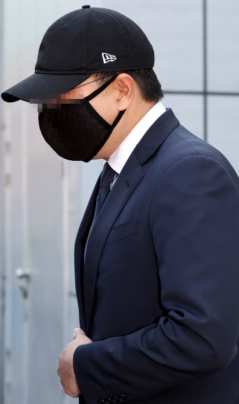 ‘성관계 영상 유포’ 종근당 장남 징역형 집행유예