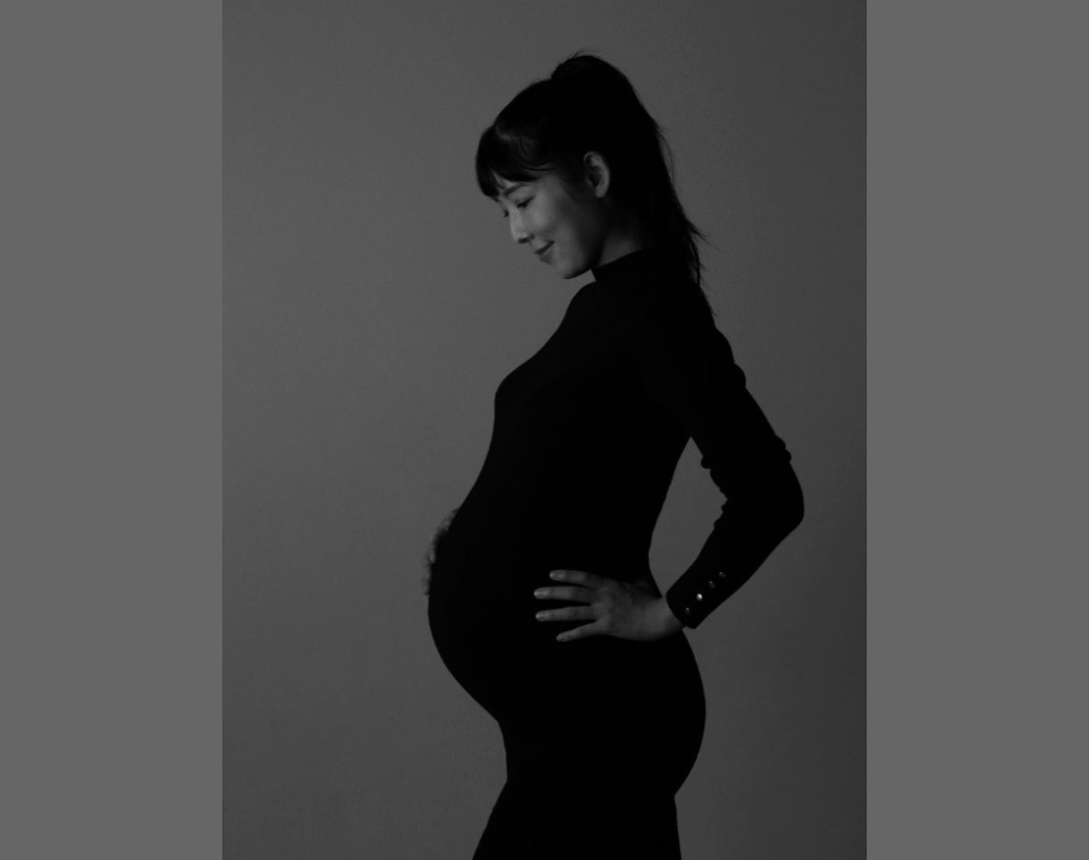 방송인 후지타 사유리씨가 지난 4일 결혼 없는 출산을 했다는 사실을 밝혔다. 사유리씨는 자신의 인스타그램 계정을 통해 임신했을 당시의 사진을 공개했다.사유리씨 인스타그램  