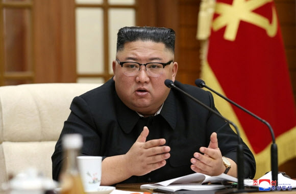 북한 김정은 위원장, 당 정치국 확대회의 주재