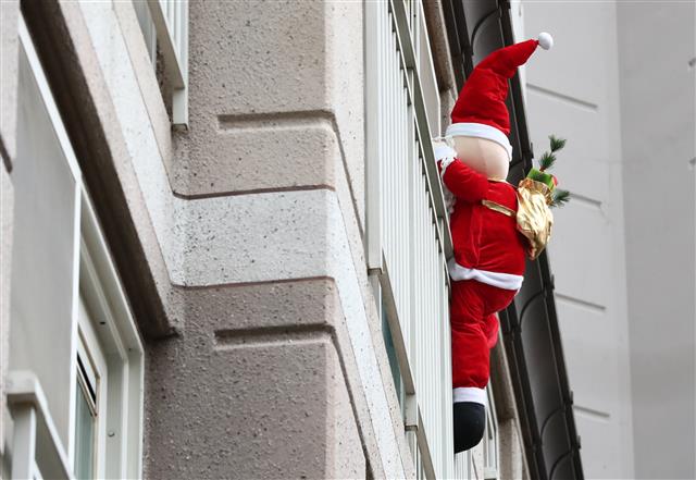 선물 나눠주기도 힘들어!