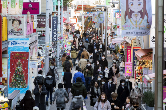 연일 코로나19 확진자 급증하는 일본 도쿄
