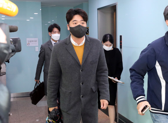 KBO 상벌위원회 참석하는 이택근