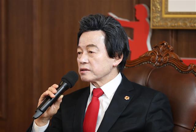 허경영 “서울시장 후보등록 마쳤다”