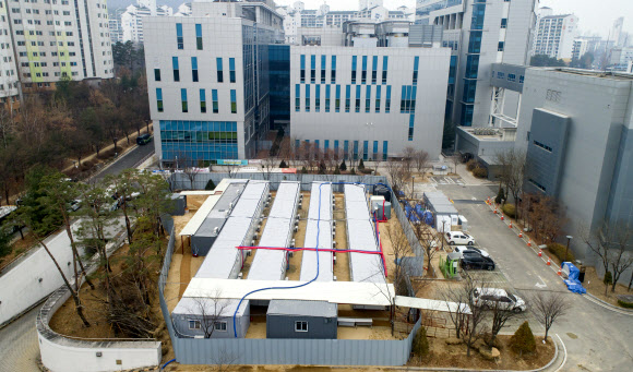 컨테이너식 이동병상 설치된 서울의료원