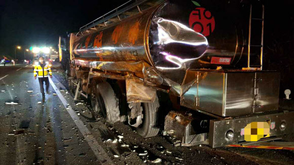 파손된 탱크로리