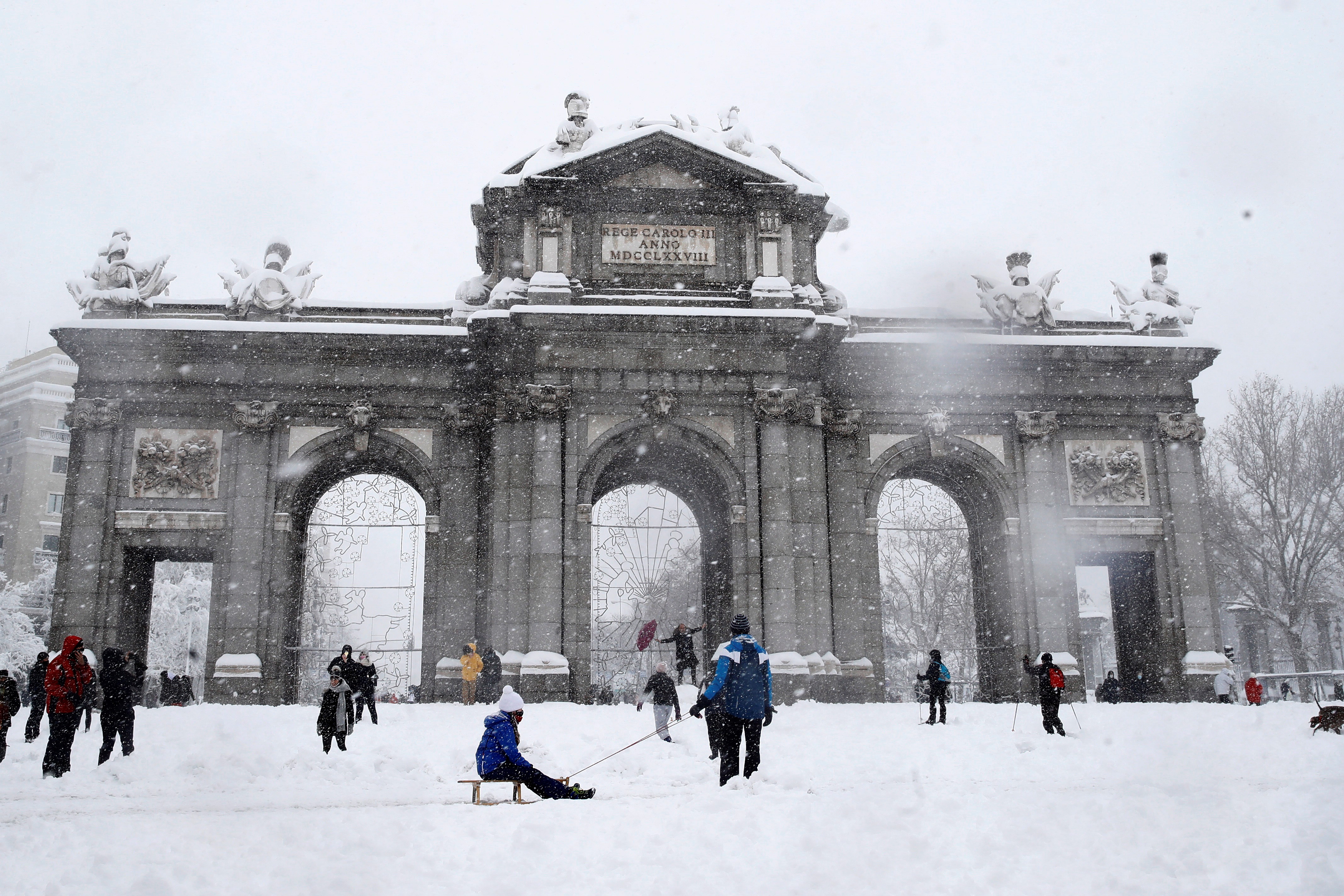 Madrid in the grip of Spain‘s heaviest snowfall in decades