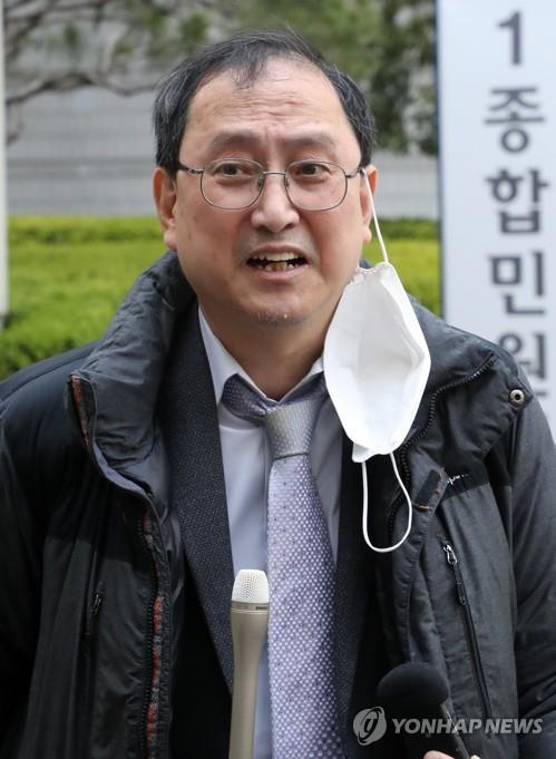 일본군 위안부 피해자측 소송대리인 김강원 변호사. 연합뉴스