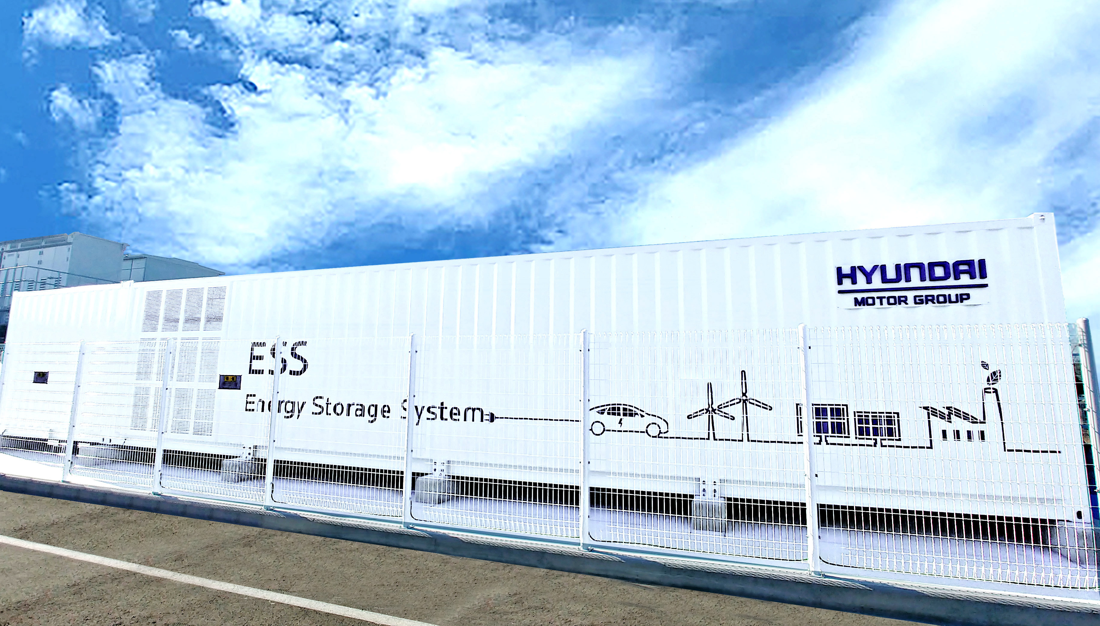 현대자동차 울산공장에 설치된 태양광 발전소와 연계한 2MWh급 전기차 배터리 재사용 에너지저장장치(ESS).  현대자동차그룹 제공