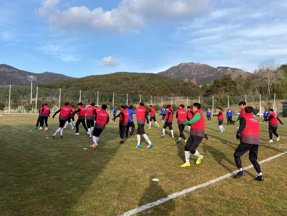 통영산양스포츠파크에서 겨울 전지훈련중인 경남FC. 경남FC제공