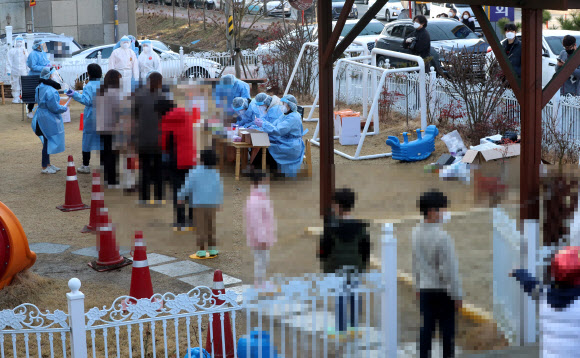 교회발 확진, 보육·교육시설 확산 우려