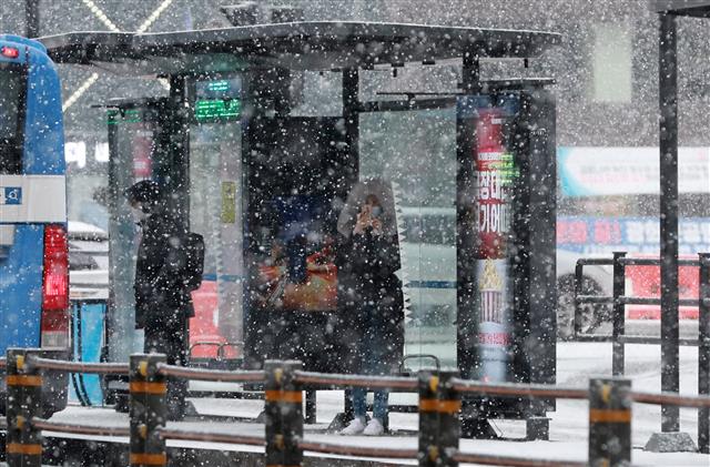 ‘눈이 내려요’