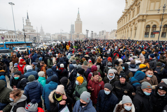 러시아 야권지도자 나발니 석방 요구하는 지지자들