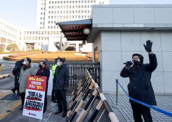 발언하는 김문수 전 경기지사