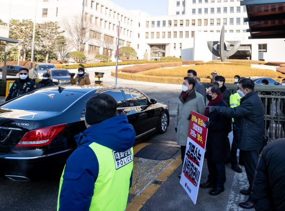 이종배 정책위의장 ‘김명수 대법원장 사퇴하라’