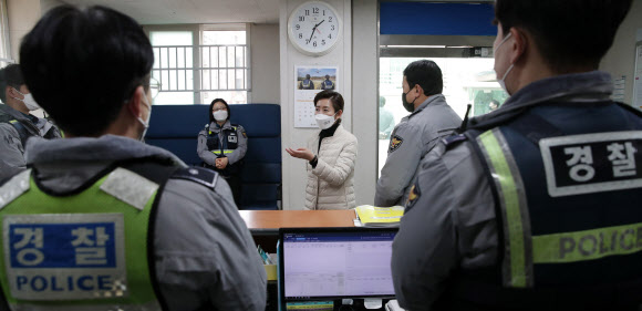 사당지구대 방문한 나경원 예비후보