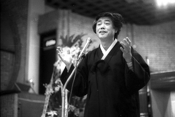 노동운동 탄압 규탄 및 최저임금 쟁취대회 참석한 백기완