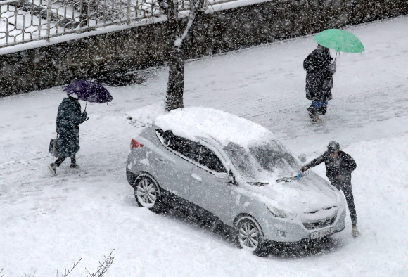 눈 속 출근길