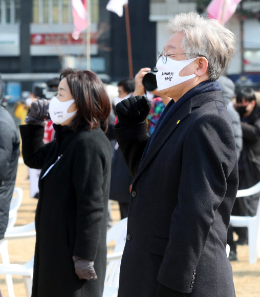 고 백기완 선생 영결식 참석한 이재명·심상정