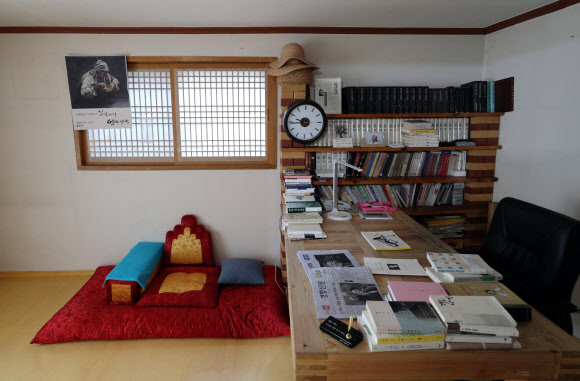 고 백기완 선생의 집무실