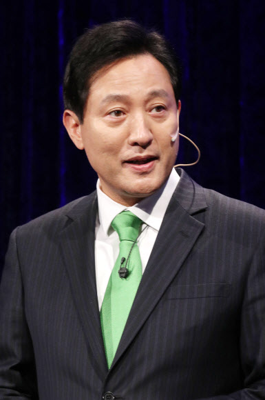 3차 맞수토론 발언하는 오세훈