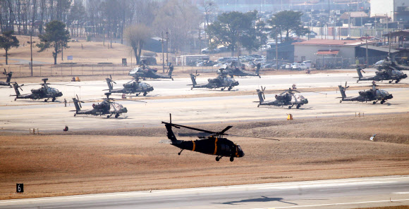 올해 전반기 한미 연합지휘소훈련(CCPT)이 8일부터 9일간의 일정으로 시행된다. 신종 코로나바이러스 감염증(코로나19)으로 훈련 규모는 축소됐고, 야외 기동훈련도 실시하지 않는다. 사진은 8일 오후 경기도 평택시 캠프 험프리스 모습. 2021.3.8  연합뉴스