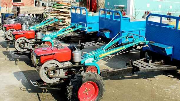 북한 노동당 기관지 노동신문은 12일 평양에서 농촌에 대한 지원 강화를 위한 사업이 펼쳐지고 있다고 보도했다. 북한은 농번기를 앞두고 전국적으로 농촌 지원과 농산물 생산 증대의 필요성을 강조하고 있다. 평양 노동신문 뉴스1