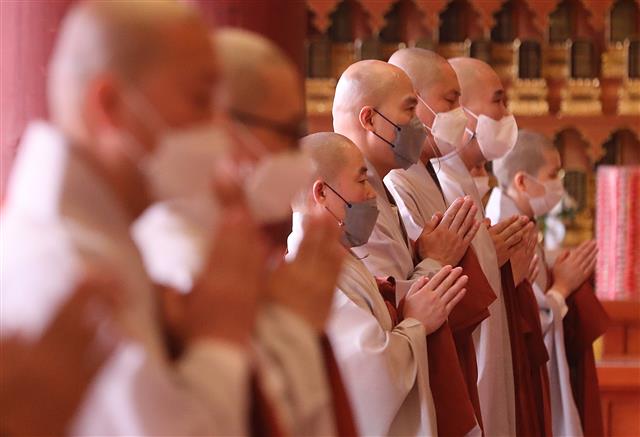 내장사 방화사건 참회 1080배 기도