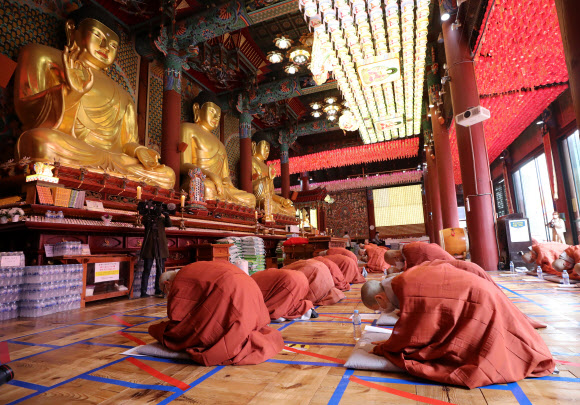 내장사 대웅전 화재 참회 1080배