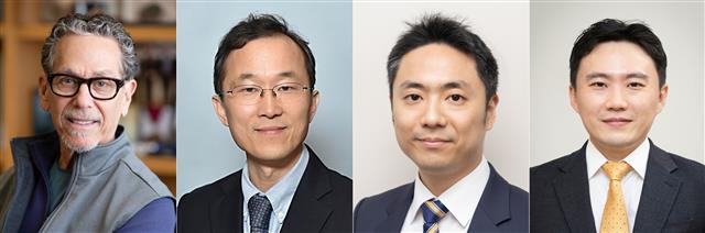 왼쪽부터 에번스 교수, 구본권 교수, 김진홍 교수, 유창훈 교수.