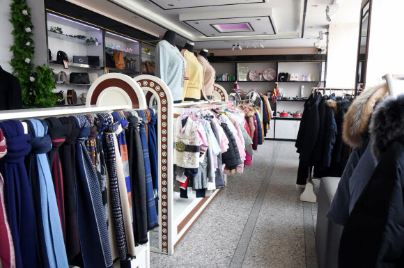 평양 곳곳에 ‘복합 대형마트’ 등장