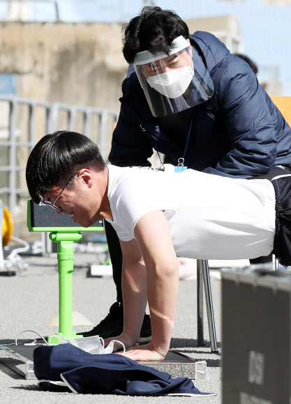 ‘1개라도 더’