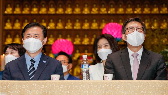 삼광사 법회 찾은 김영춘?박형준